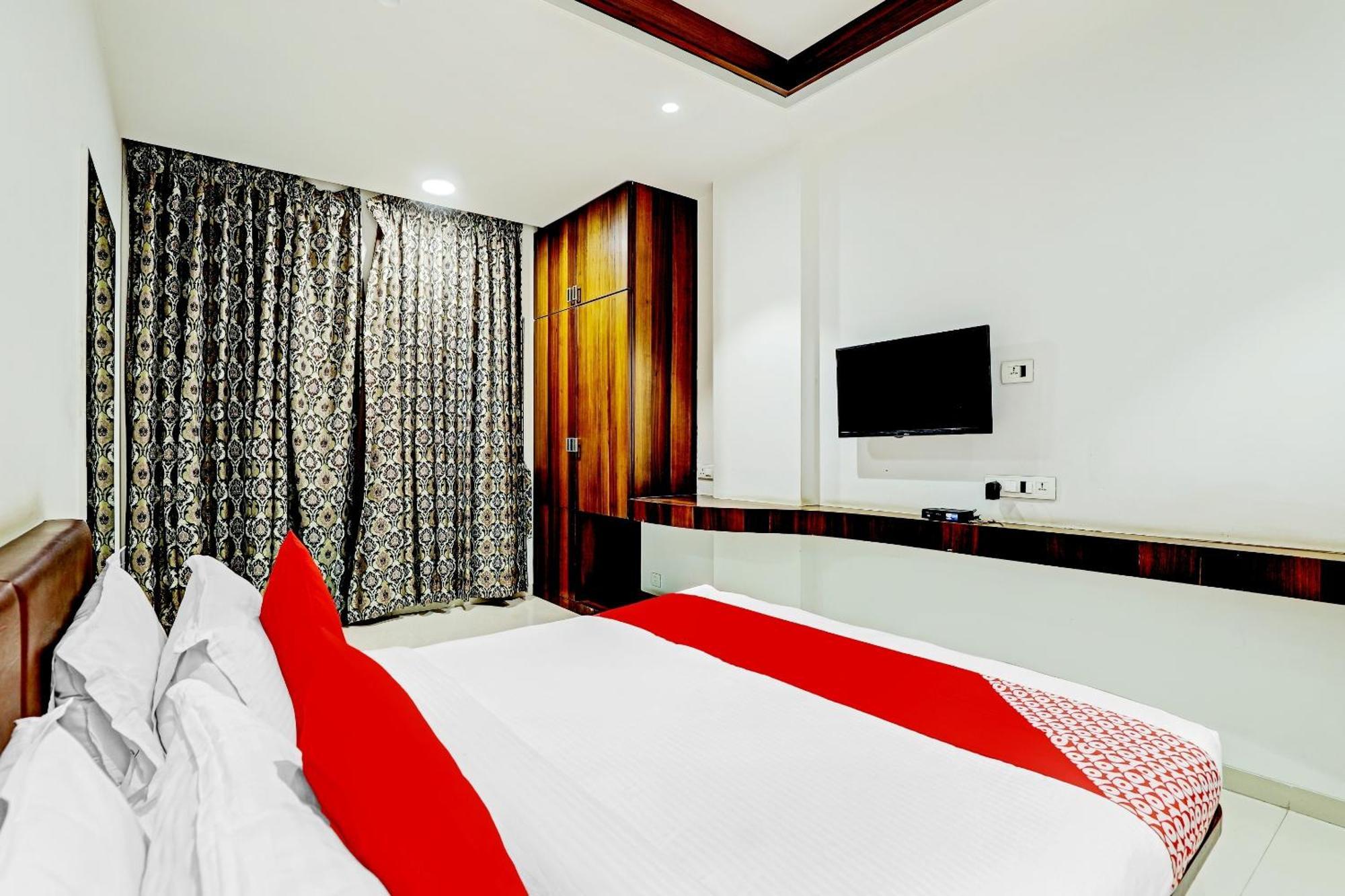 Hotel O Rishta And Jahan Banquet And Rooms Bhatha Exterior photo
